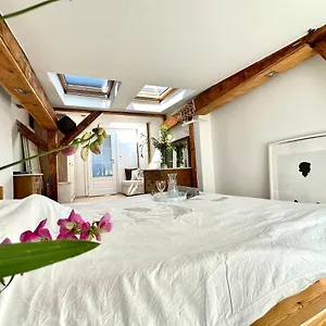 54 Apartament